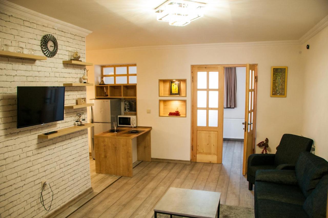 טביליסי Apartment Near Church מראה חיצוני תמונה